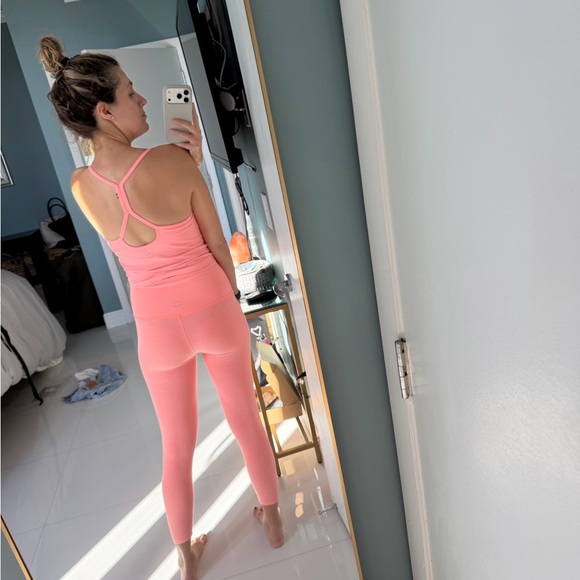 Beyond Yoga Pink Top and Leggings Set - Picture 5 of 5